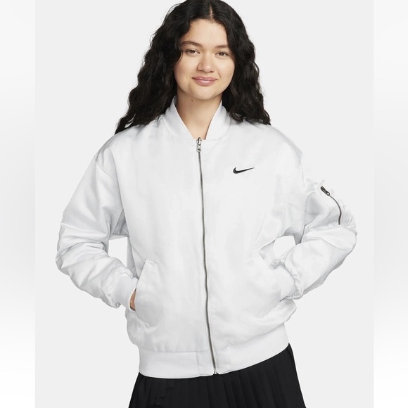 Nike Sportswear Women's Reversible Varsity Bomber Jacket size Large - Picture 3 of 16